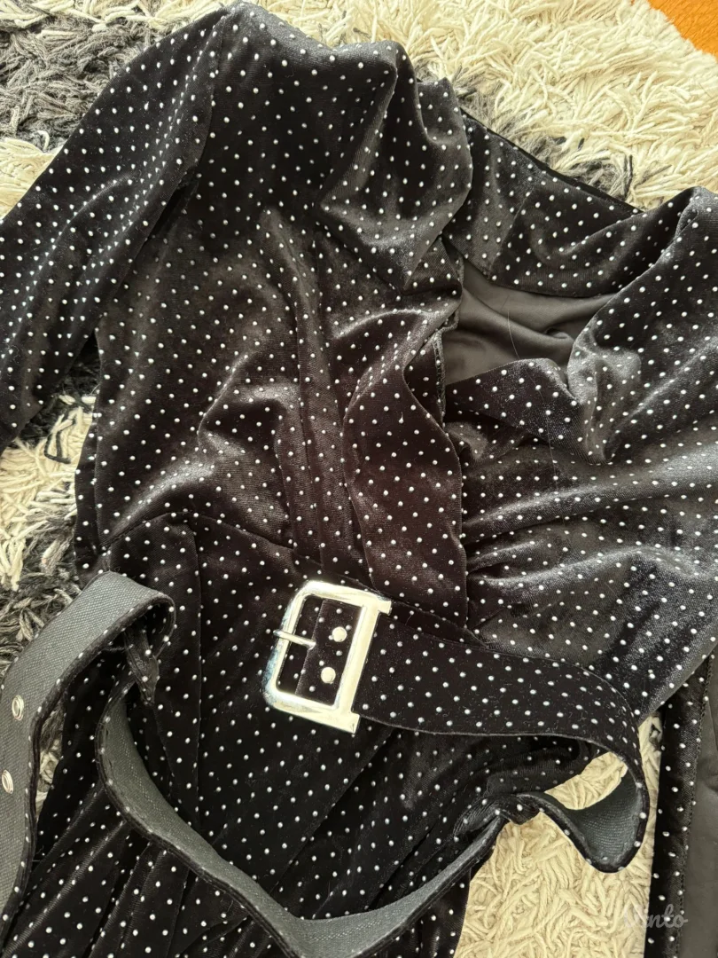 Elegantan CRNI kombinezon – Premium kroj