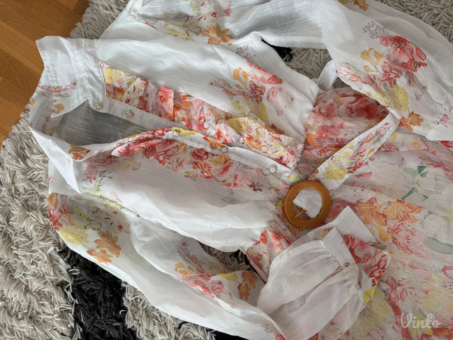 NOVO! Romantična cvetna haljina sa pojasom – Nikad nošena!