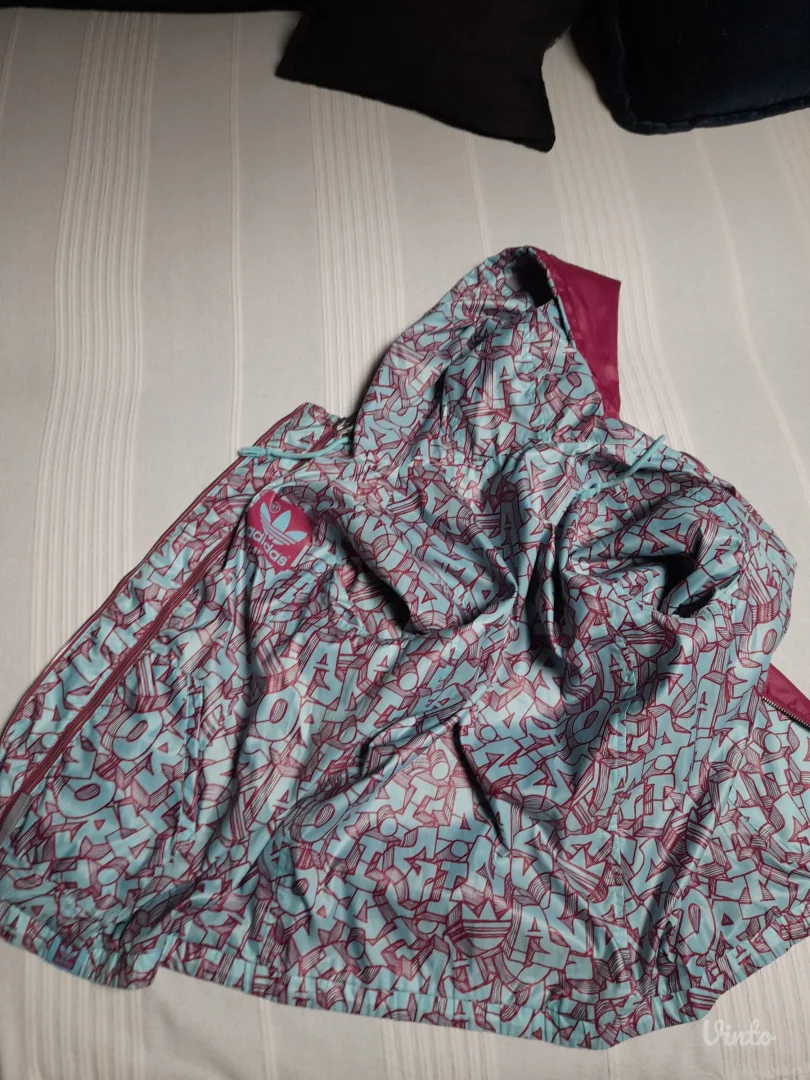 Adidas jakna sa dva lica