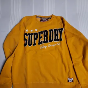 Superdry dux