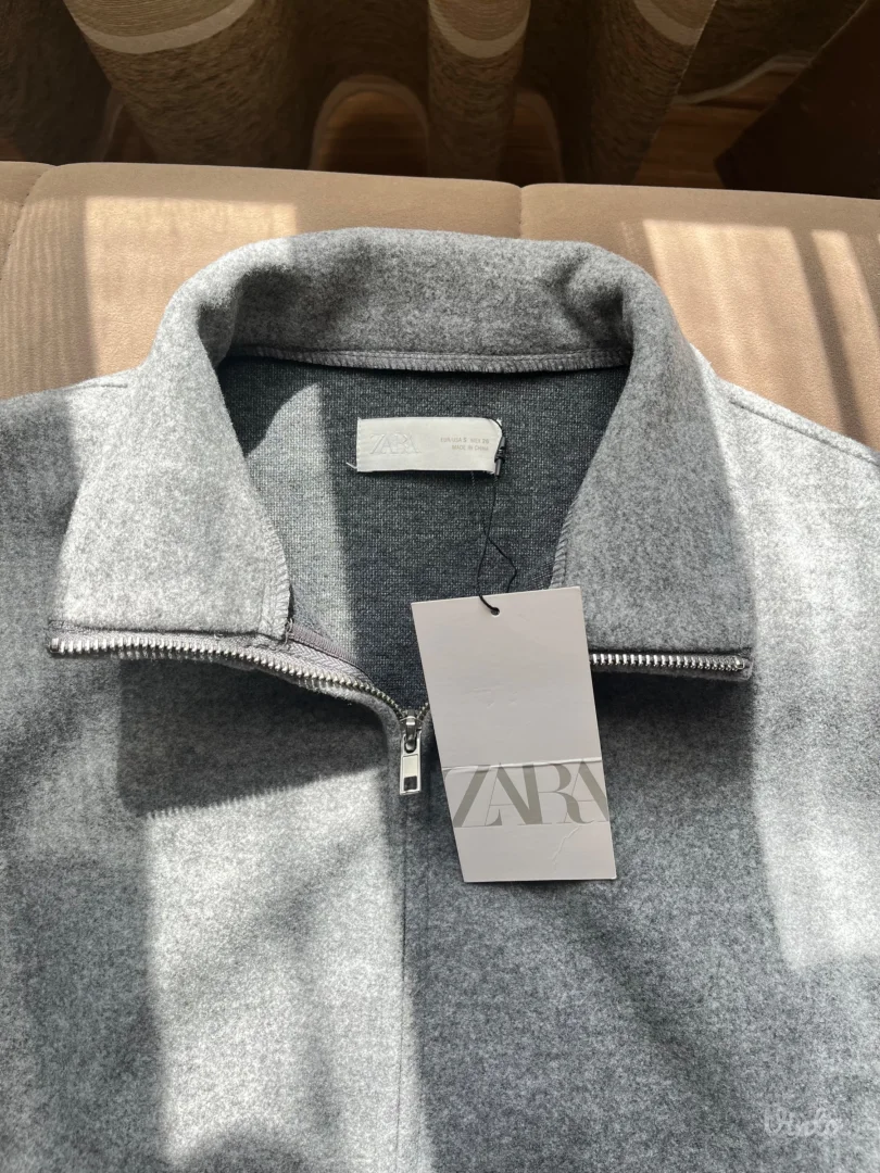 viralna zara jakna S