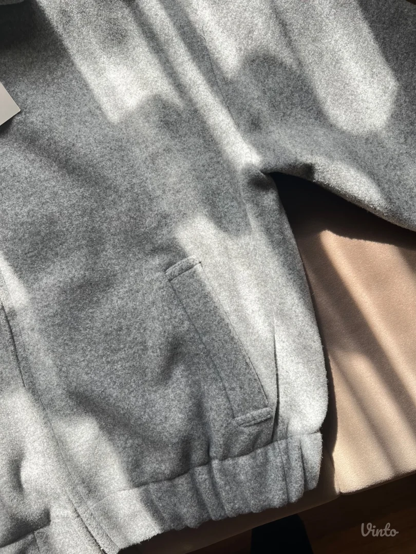 viralna zara jakna S