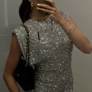 viralna zara haljina