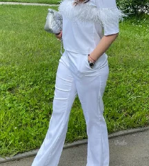 Komplet odelo sa perjem