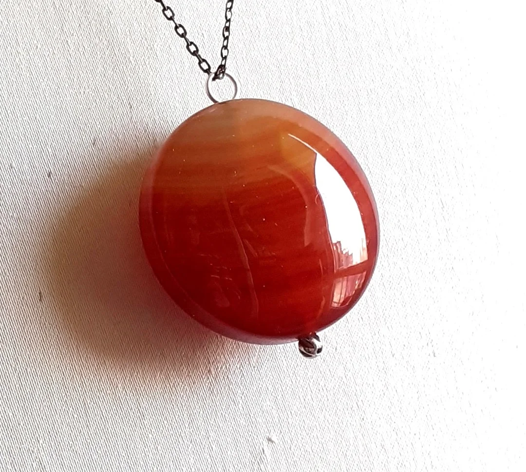 Poludragi kamen karneol, privezak, f=4cm