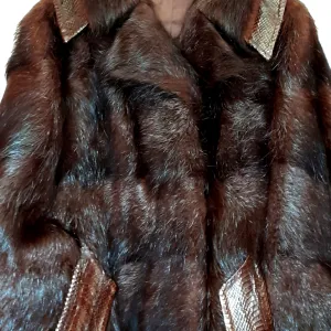 Prelepa bunda, nutrija i koža ALIGATORA, NENOŠENA