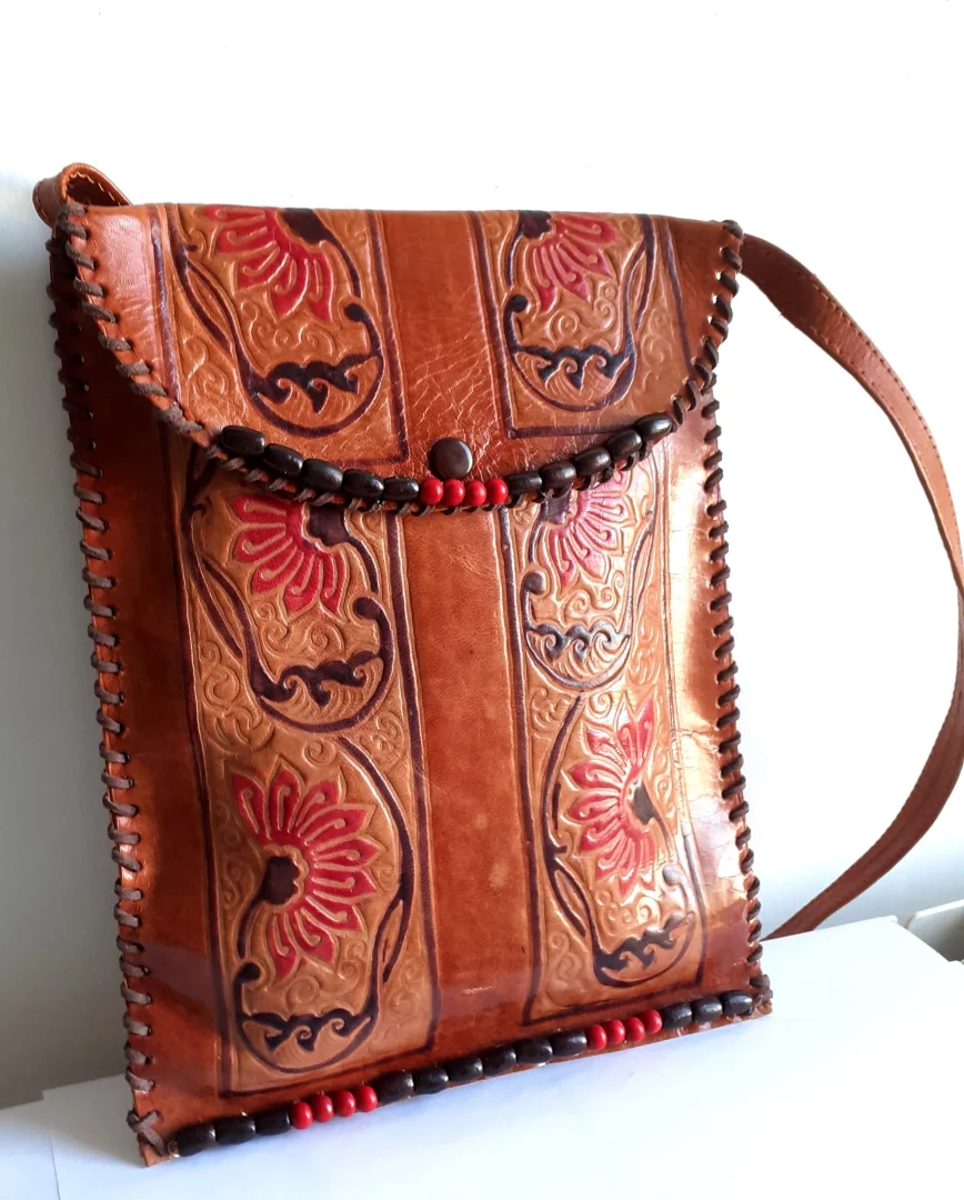 Indijska torbica, PRAVA KOŽA