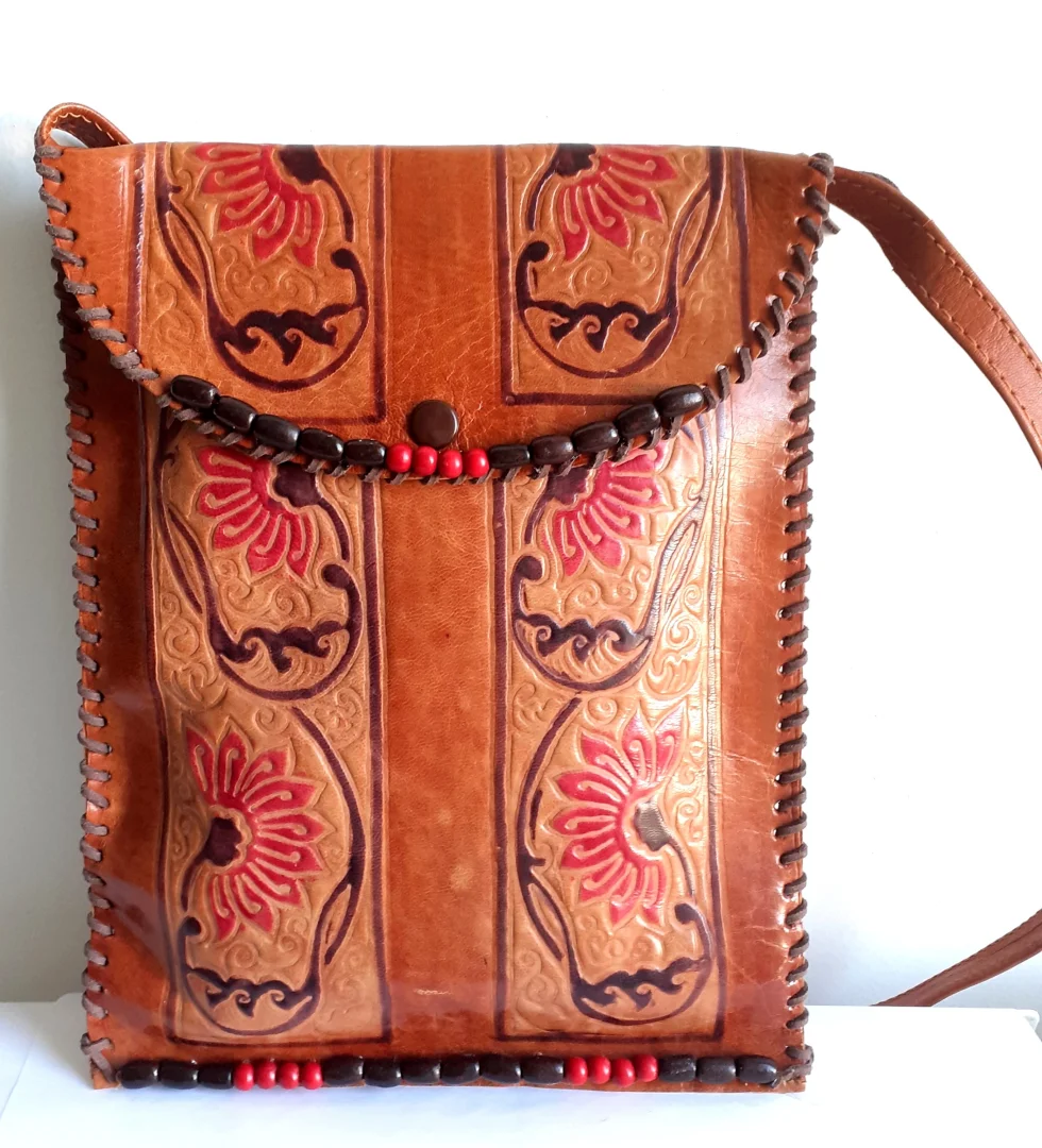 Indijska torbica, PRAVA KOŽA