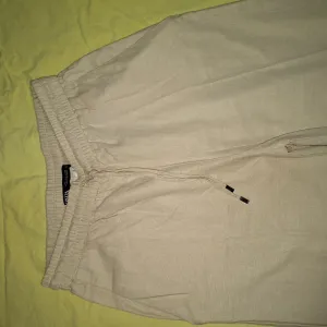 Zara pantalone