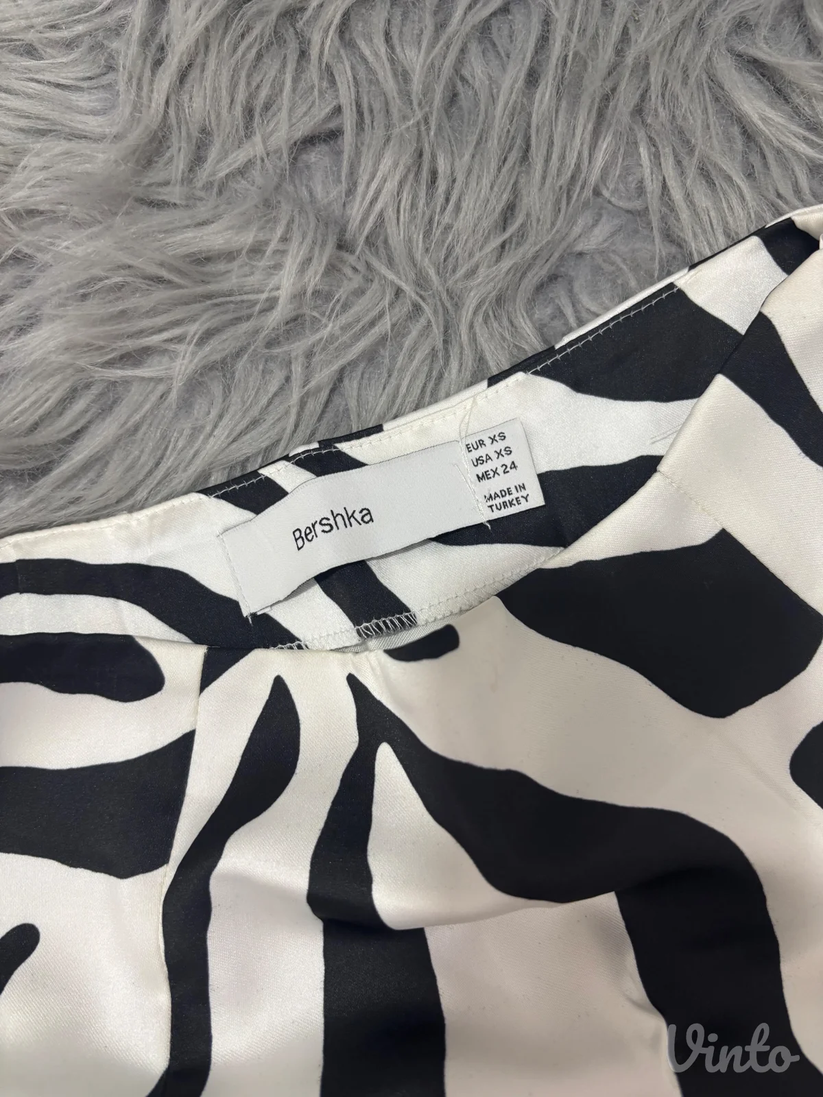 Bershka suknjica