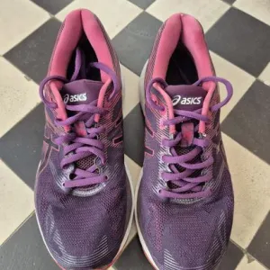 [ ASICS ] Ženske patike 39.5