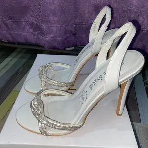 Claudia Donatelli stikle