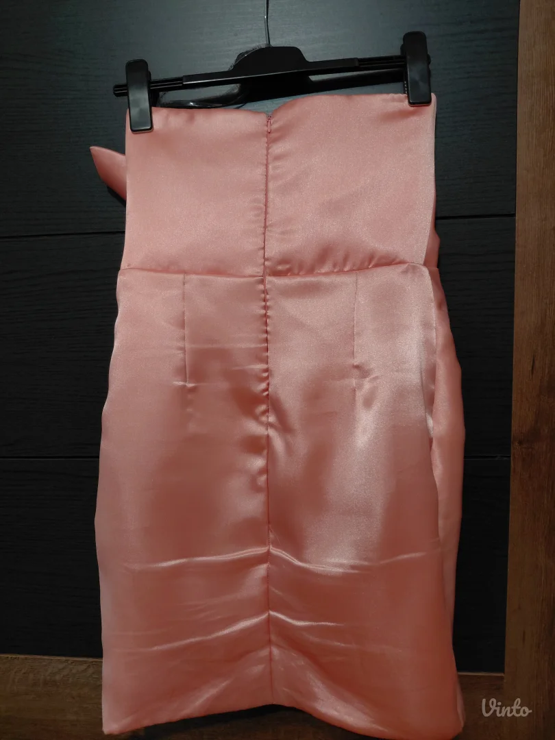 Roze elegantna haljina