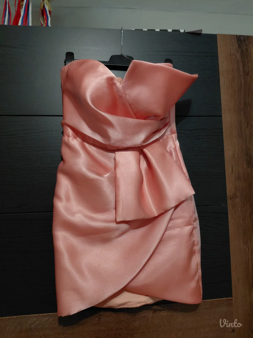 Roze elegantna haljina