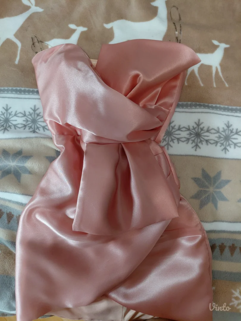 Roze elegantna haljina