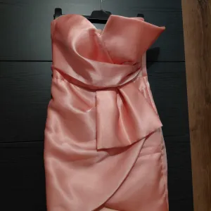 Roze elegantna haljina