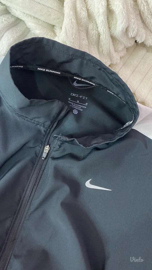 Zenska nike trenerka