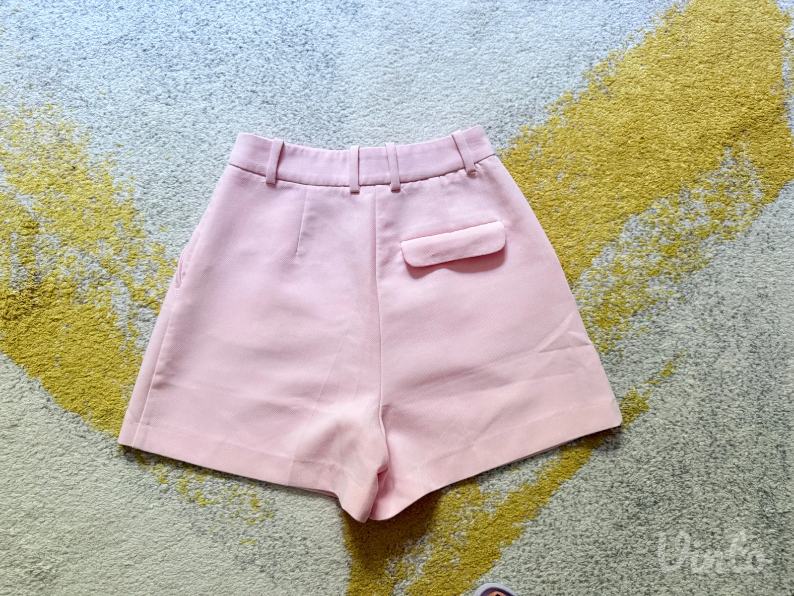 Zara sorts visok struk