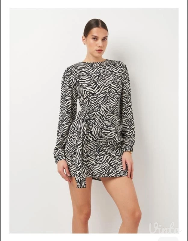 Zara mini haljina