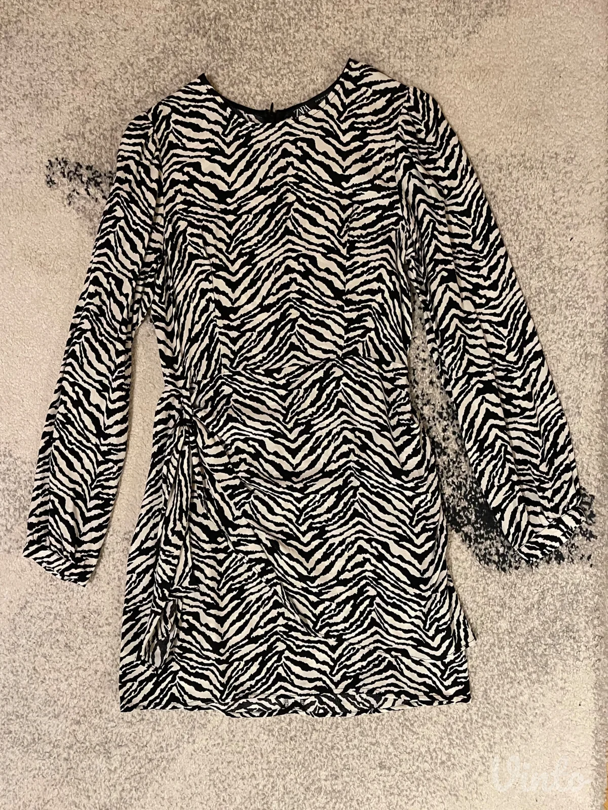 Zara mini haljina