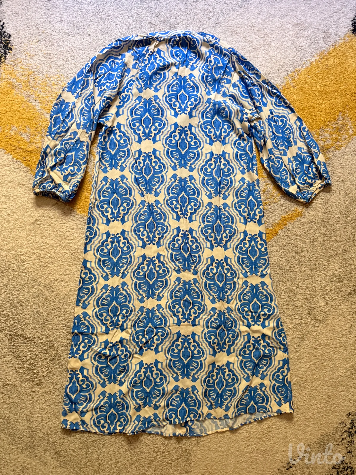 Zara midi haljina