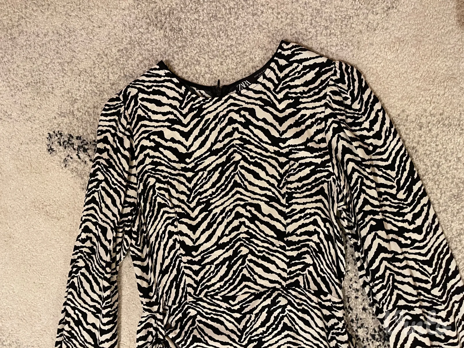 Zara mini haljina
