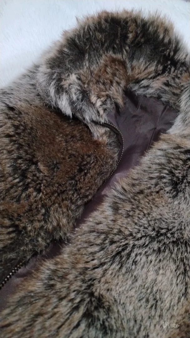 Prsluk od vestackog krzna