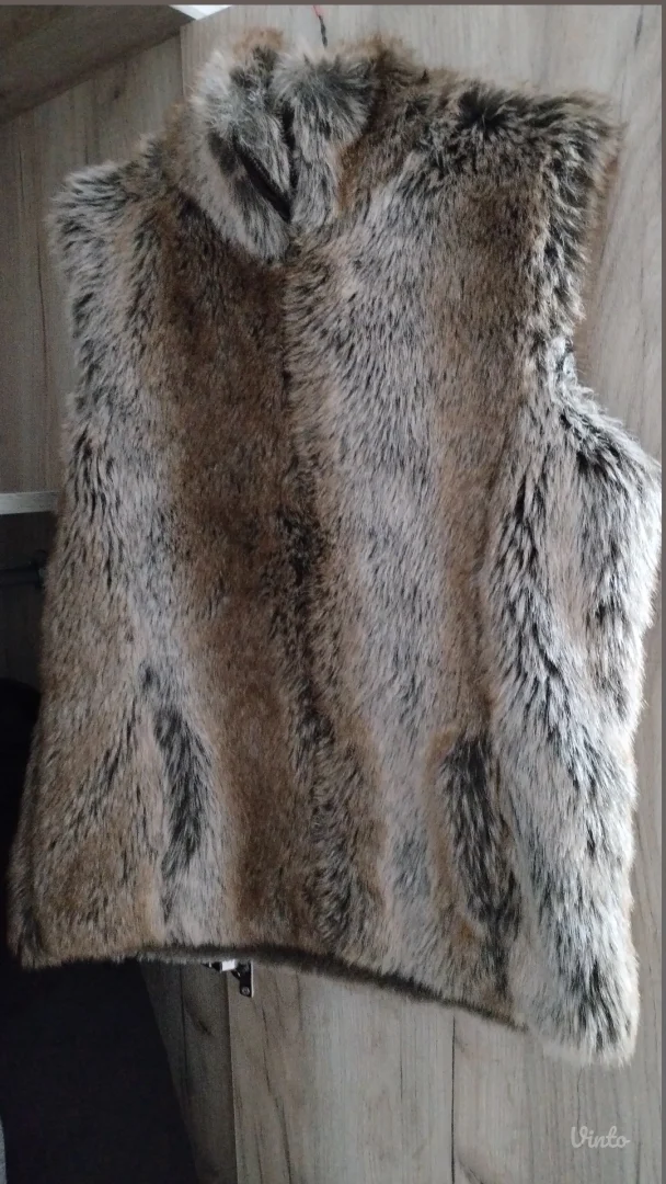 Prsluk od vestackog krzna