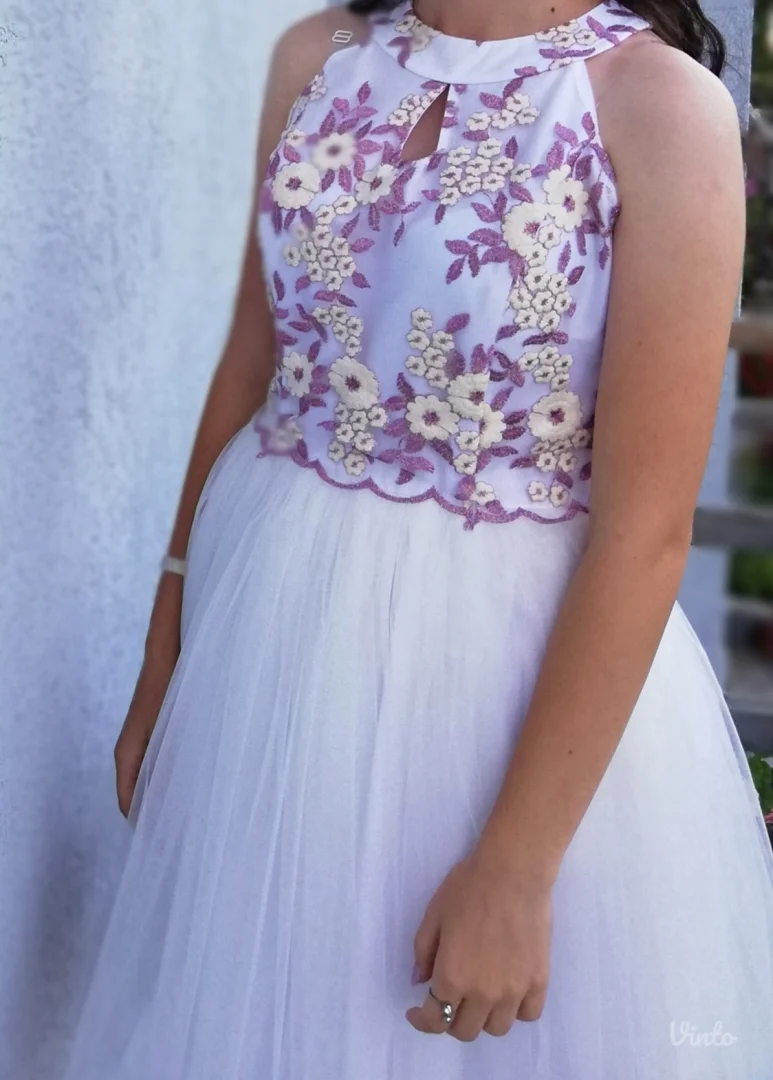 Svecana haljina jednom nosena