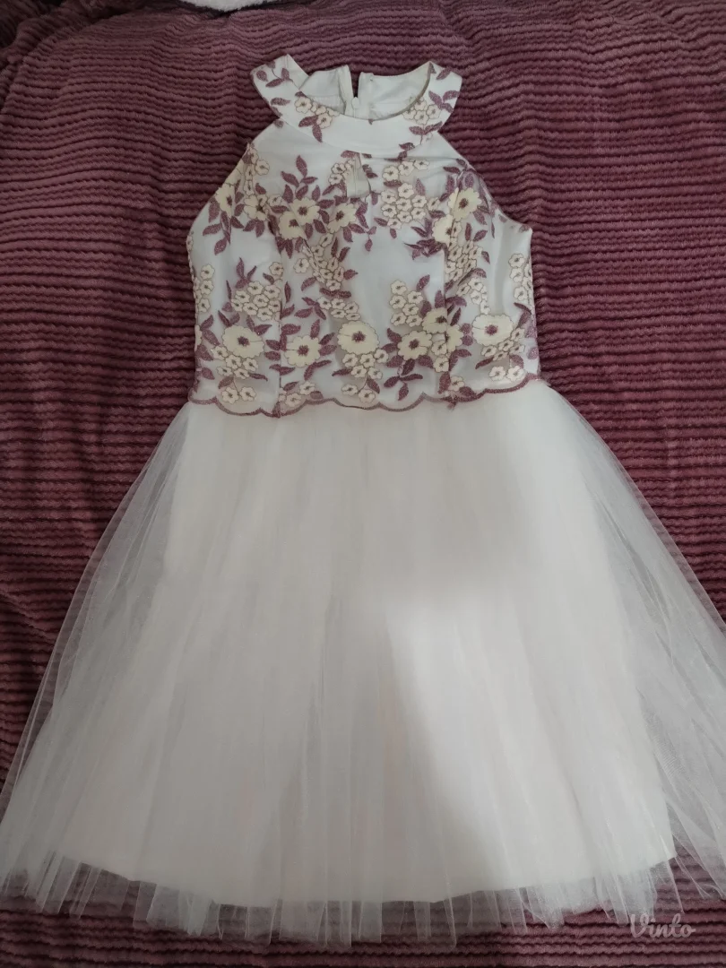 Svecana haljina jednom nosena