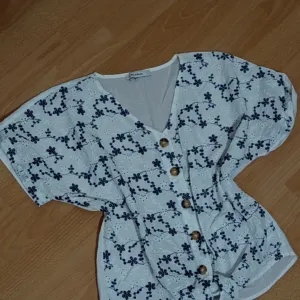 LC Waikiki Majica Letnja na vezivanje