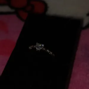 Srebrni prsten JB Jewellery – Motiv "Srce"