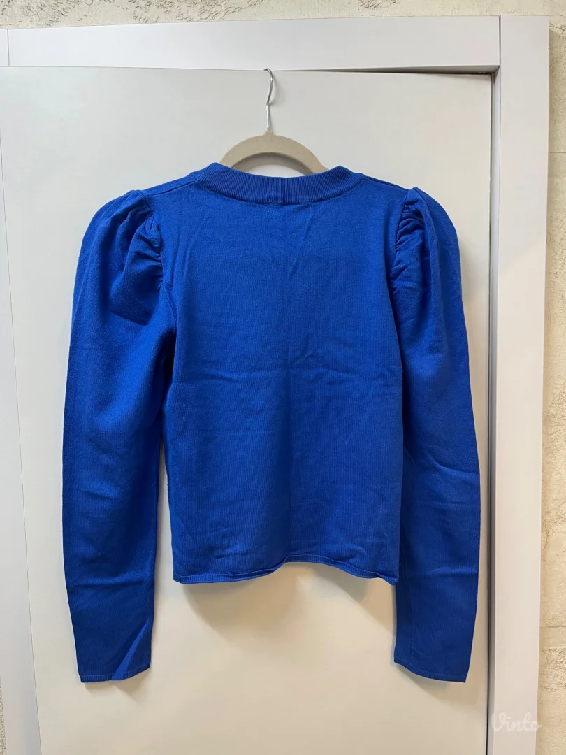 Plava bluzica sa puff naramenicama