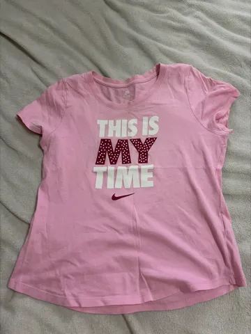 Nike,roza majca