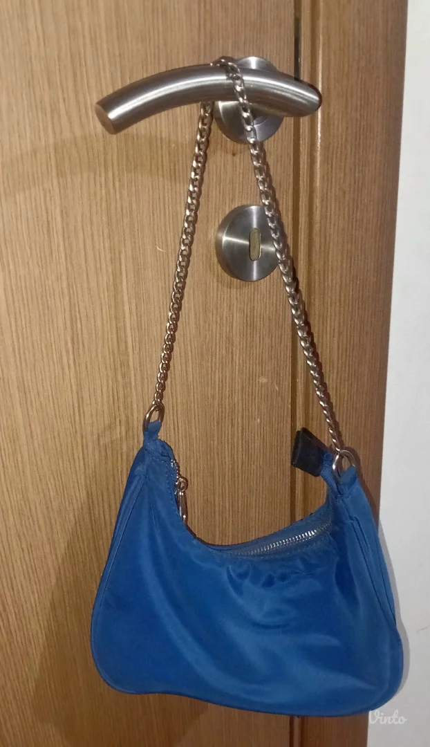 Stradivarius torbica