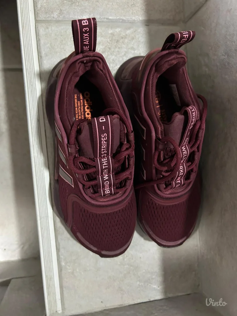 Nove Adidas patike 36.br