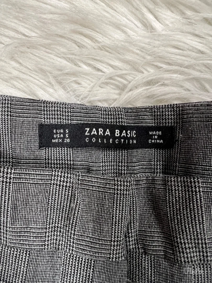 Zara pantalone, S
