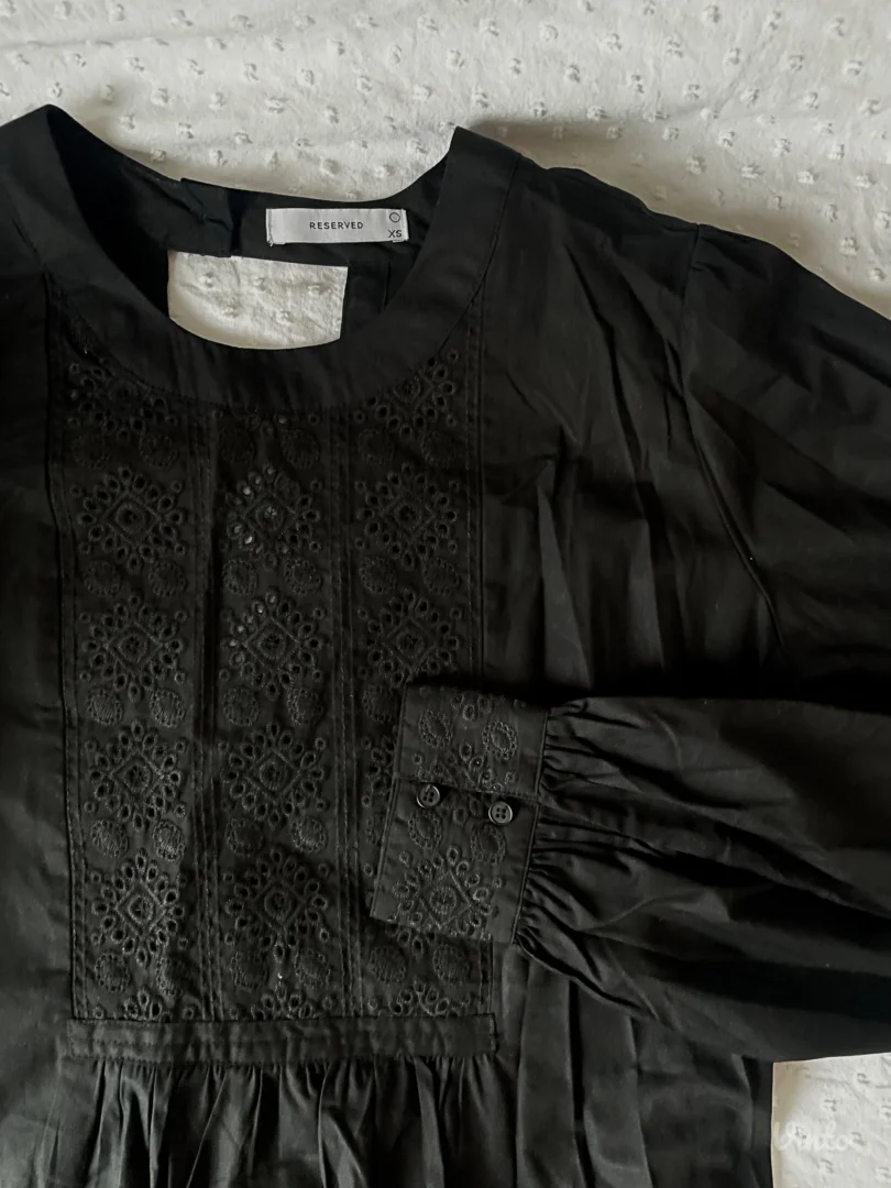 Reserved haljina sa vezom