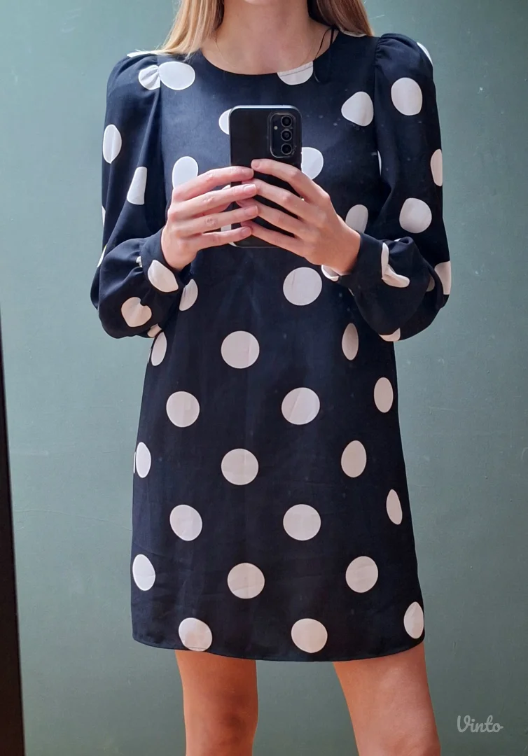 H&M haljina na tufne