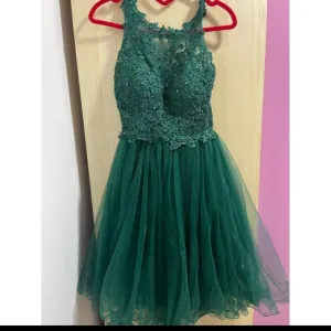 Zelena svečana haljina