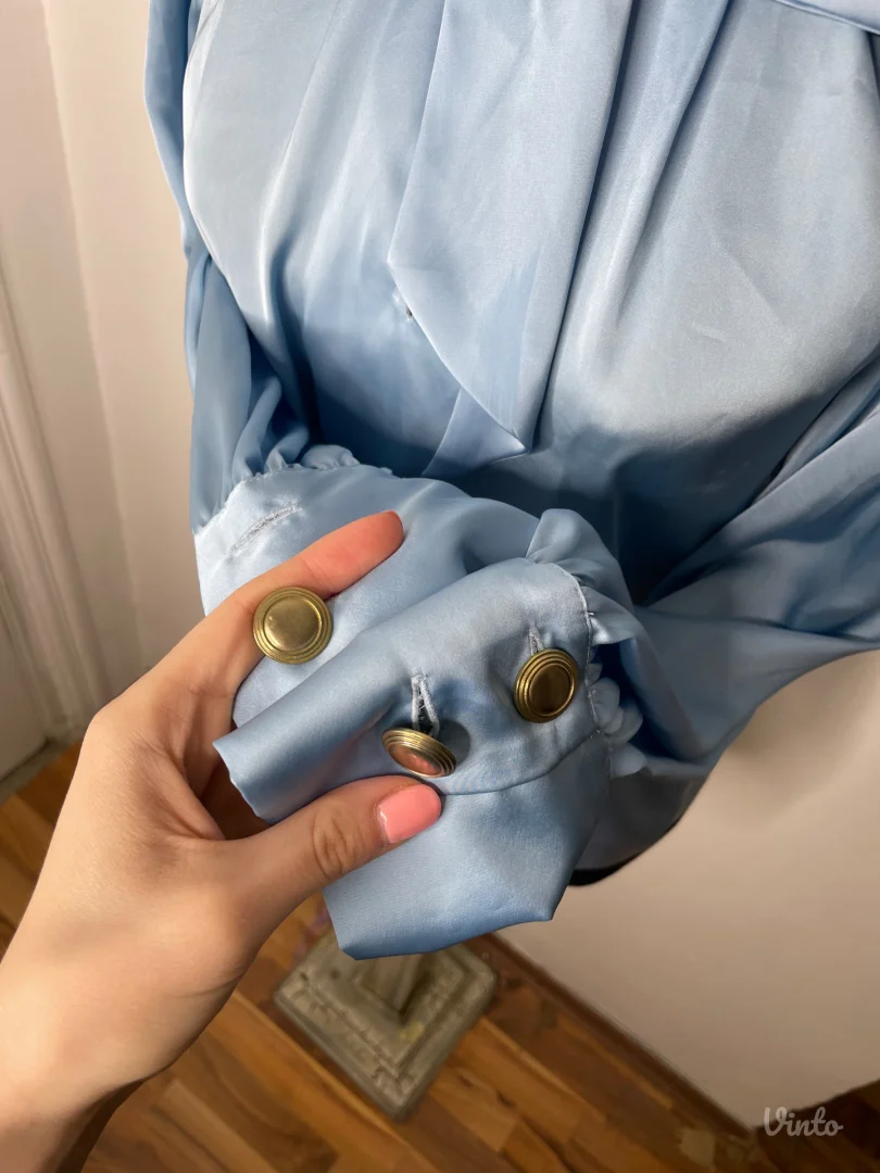 Zara prelepa bluza Xs