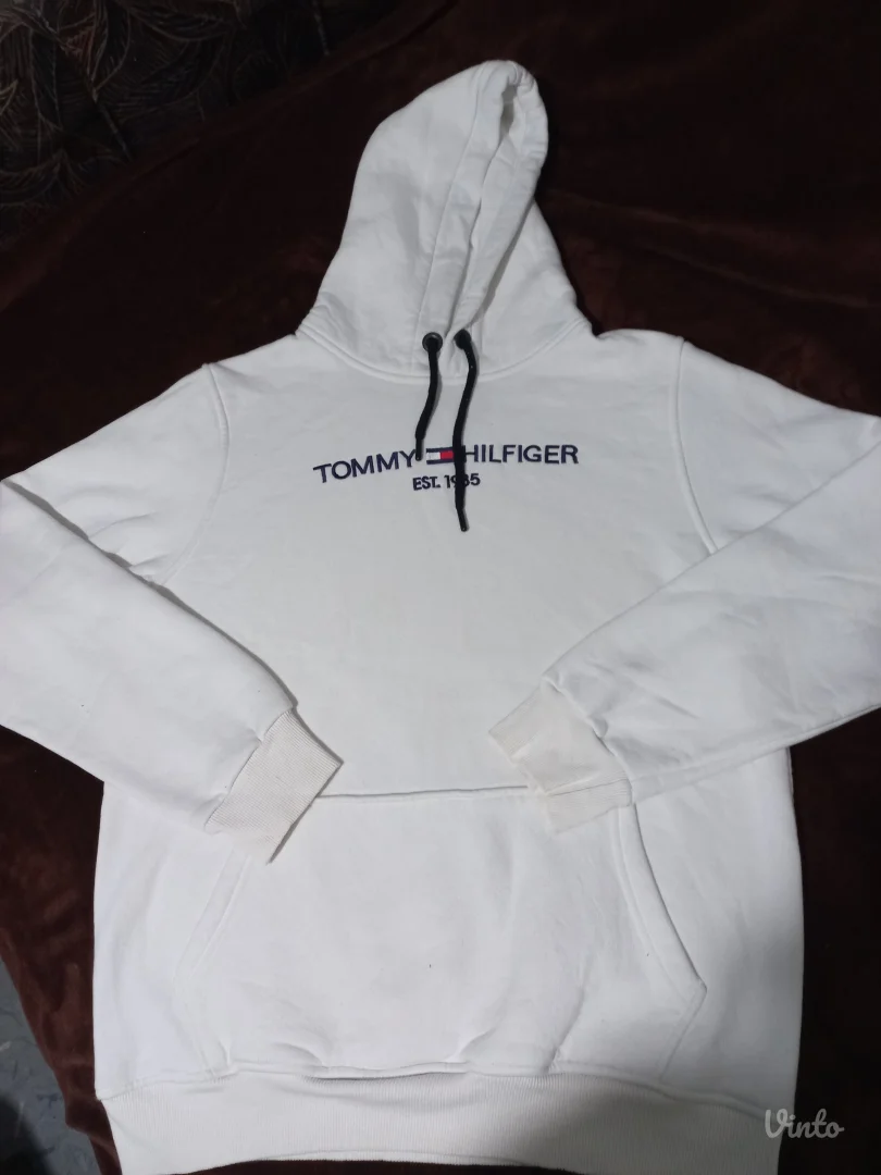 Tommy Hilfiger beli duks