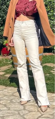 Ekru pantalone zvoncare