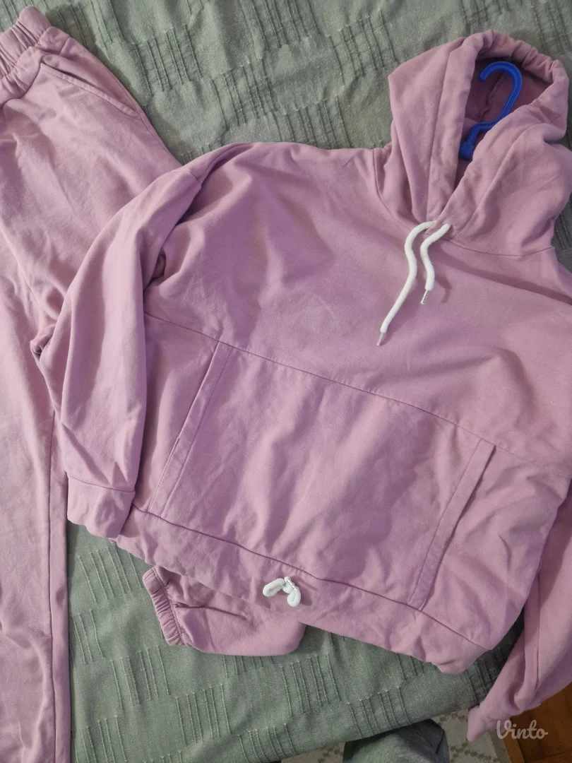 Komplet trenerka pamucna kao nova