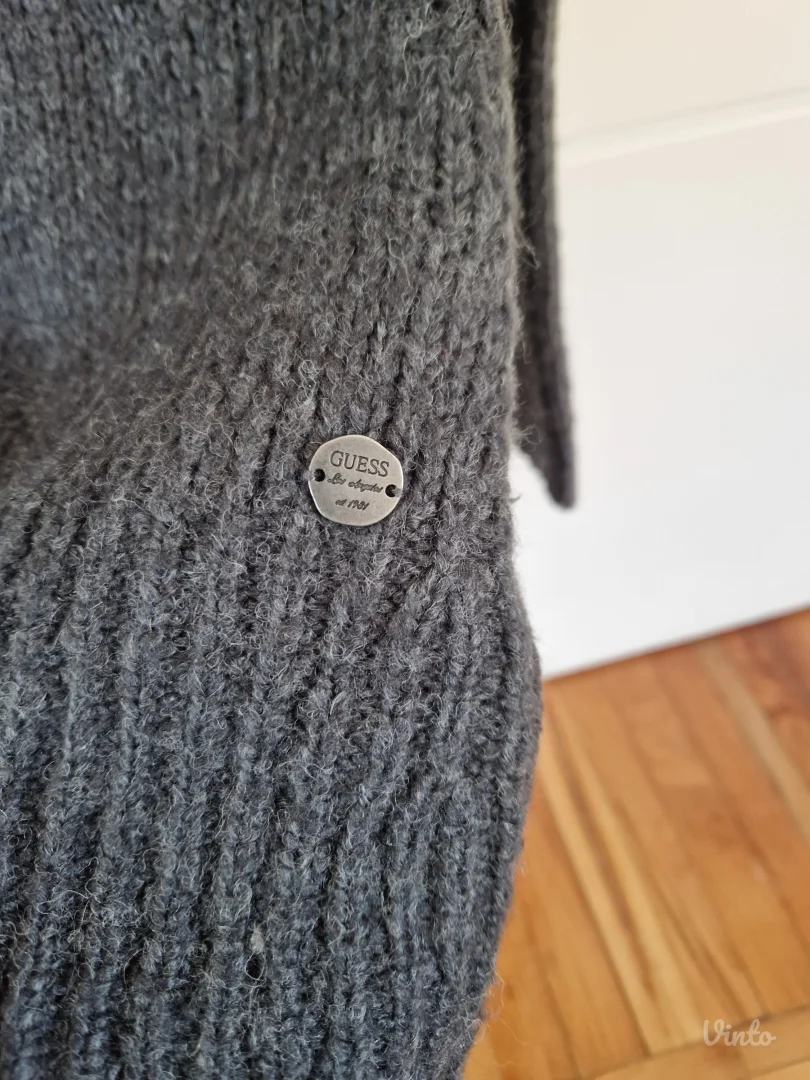 Guess original džemper kao nov