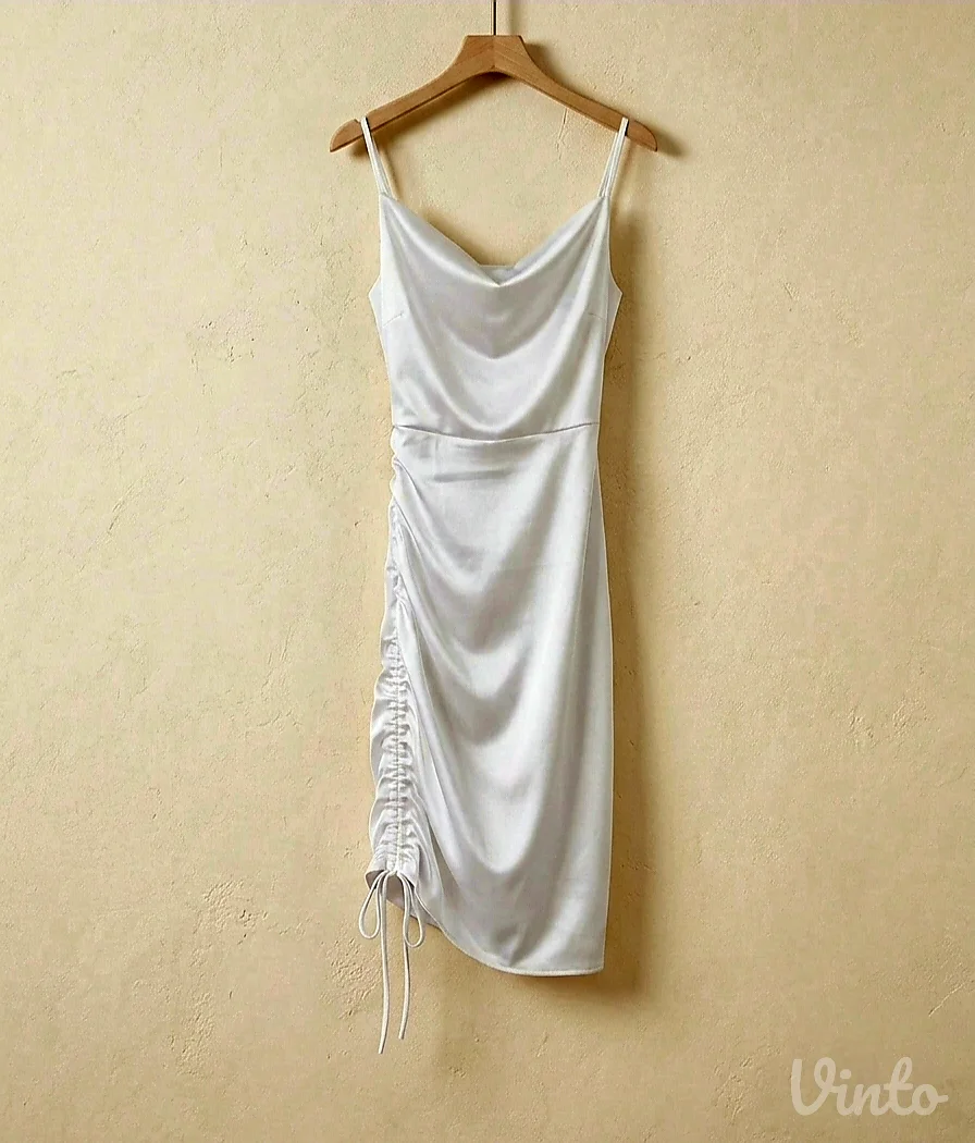 Silk bela haljina kao nova