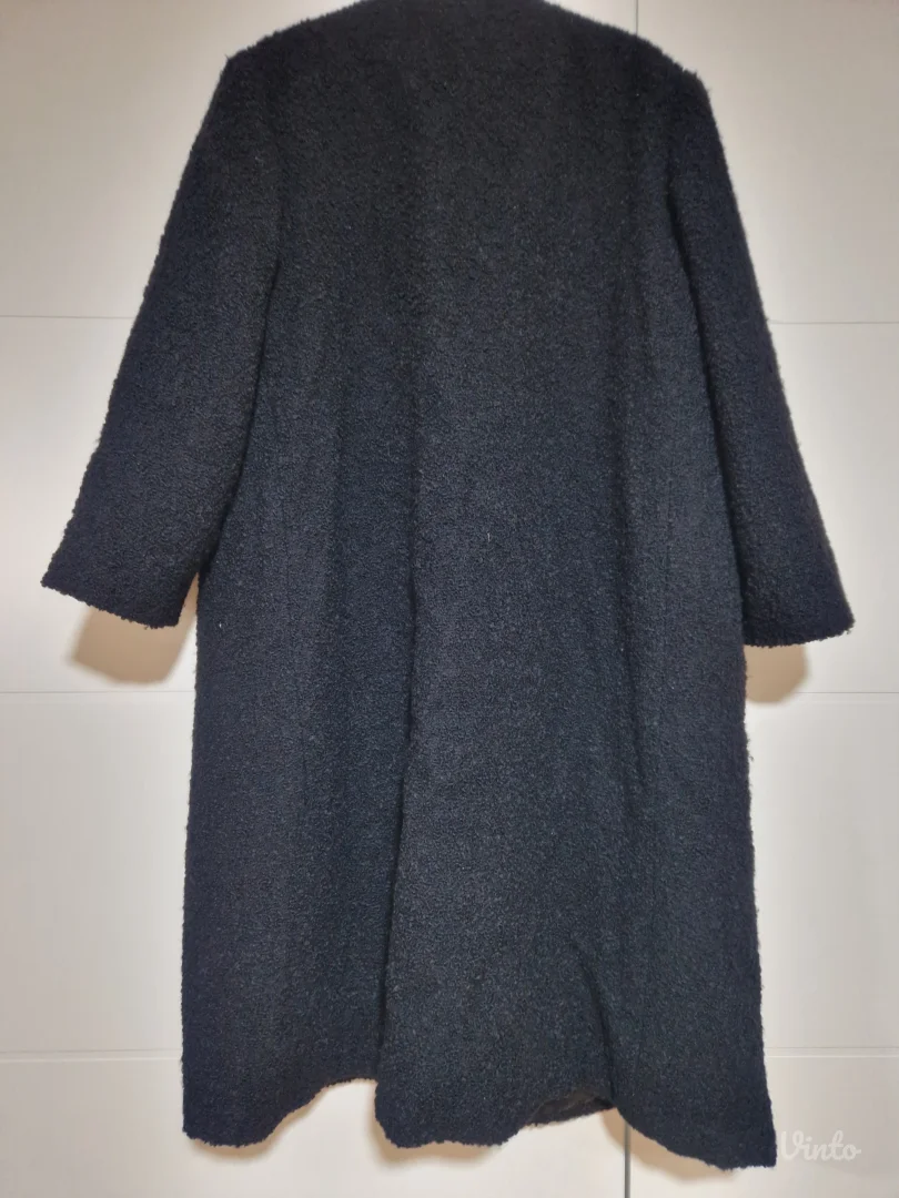 Kaput od buklea oversize nov