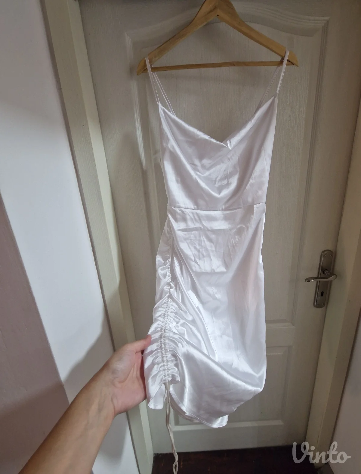 Silk bela haljina kao nova