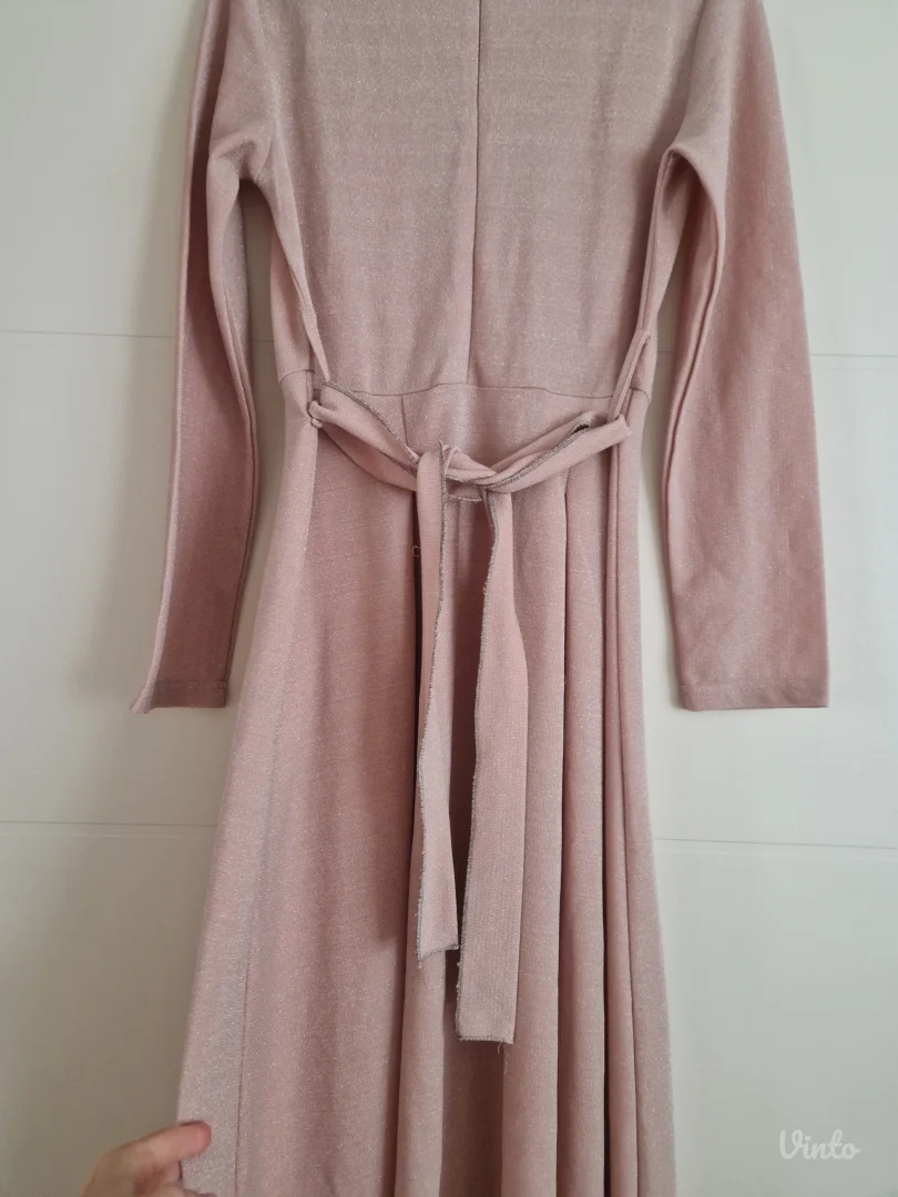 Duga svecana haljina puder roze kao nova