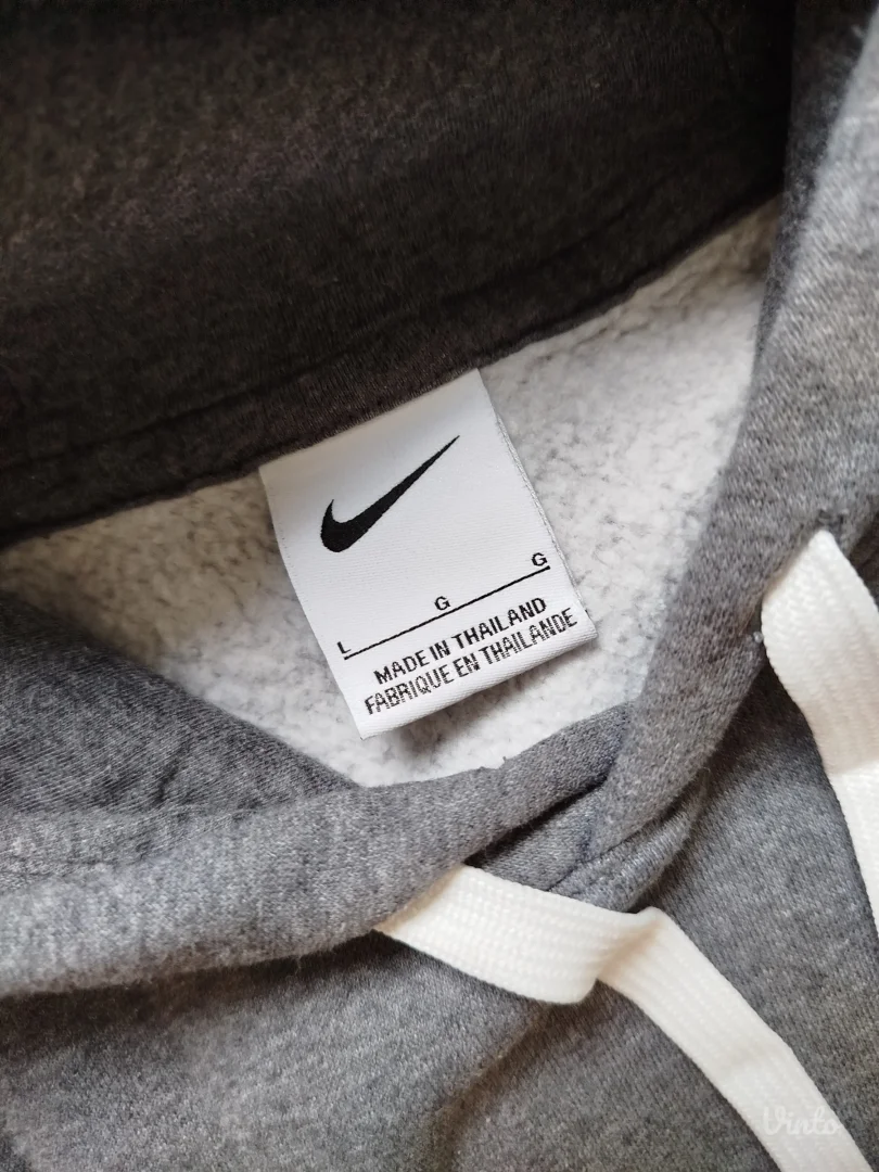 Nike duks sa kapuljačom